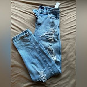 Hollister Mom Jeans!